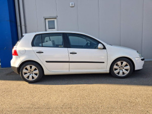 Volkswagen Golf 2004