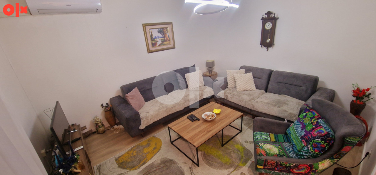 Namješten renoviran stan (kupatilo tek renovirano)