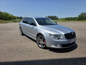 Škoda Superb 1.6 TDI 77kw