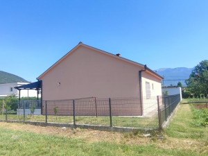 Agency Plus prodaje  kuću sa garažom u naselju Potoci kod Mostara photo 3