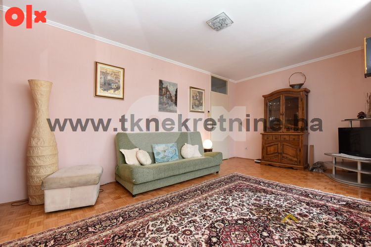 IRAC - Djelomično adaptiran trosoban stan površine 64 m2 3