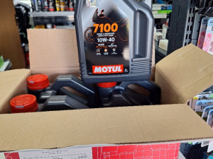 MOTUL 10W40 7100 4 LITRE 95KM