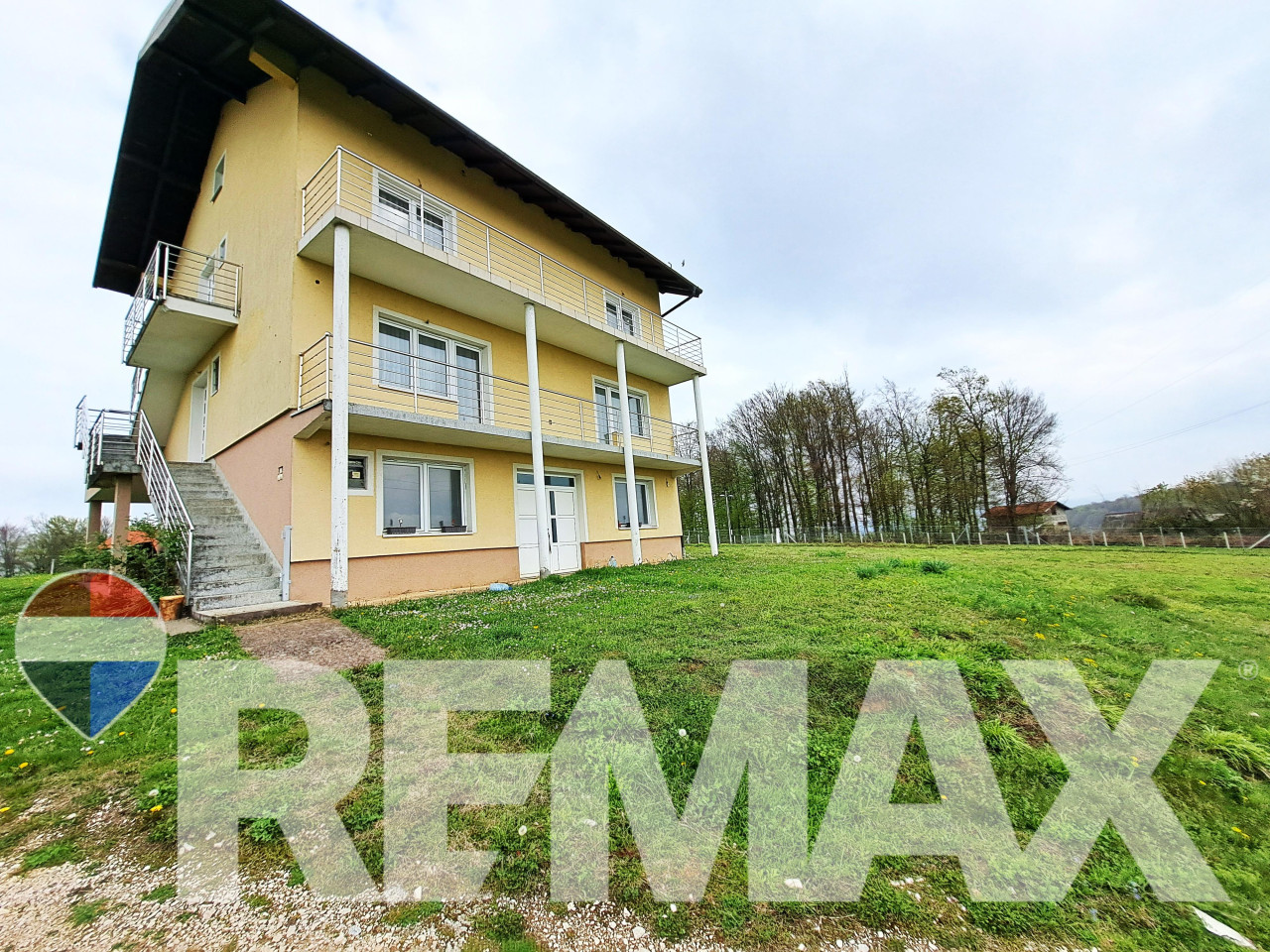 Prelijepo imanje, kuća na parceli od 5.740m2/Kola, Banja Luka