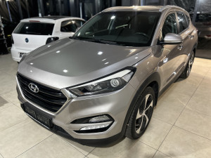 HYUNDAI TUCSON 2.0 CRDI 4x4 AUTOMATIK, 2016 GODINA