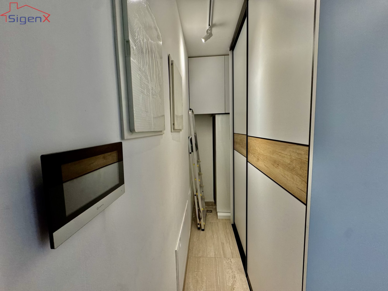 Luksuzno opremljen/Trosoban stan/Garaža/Novogradnja/Centar/101m2 18