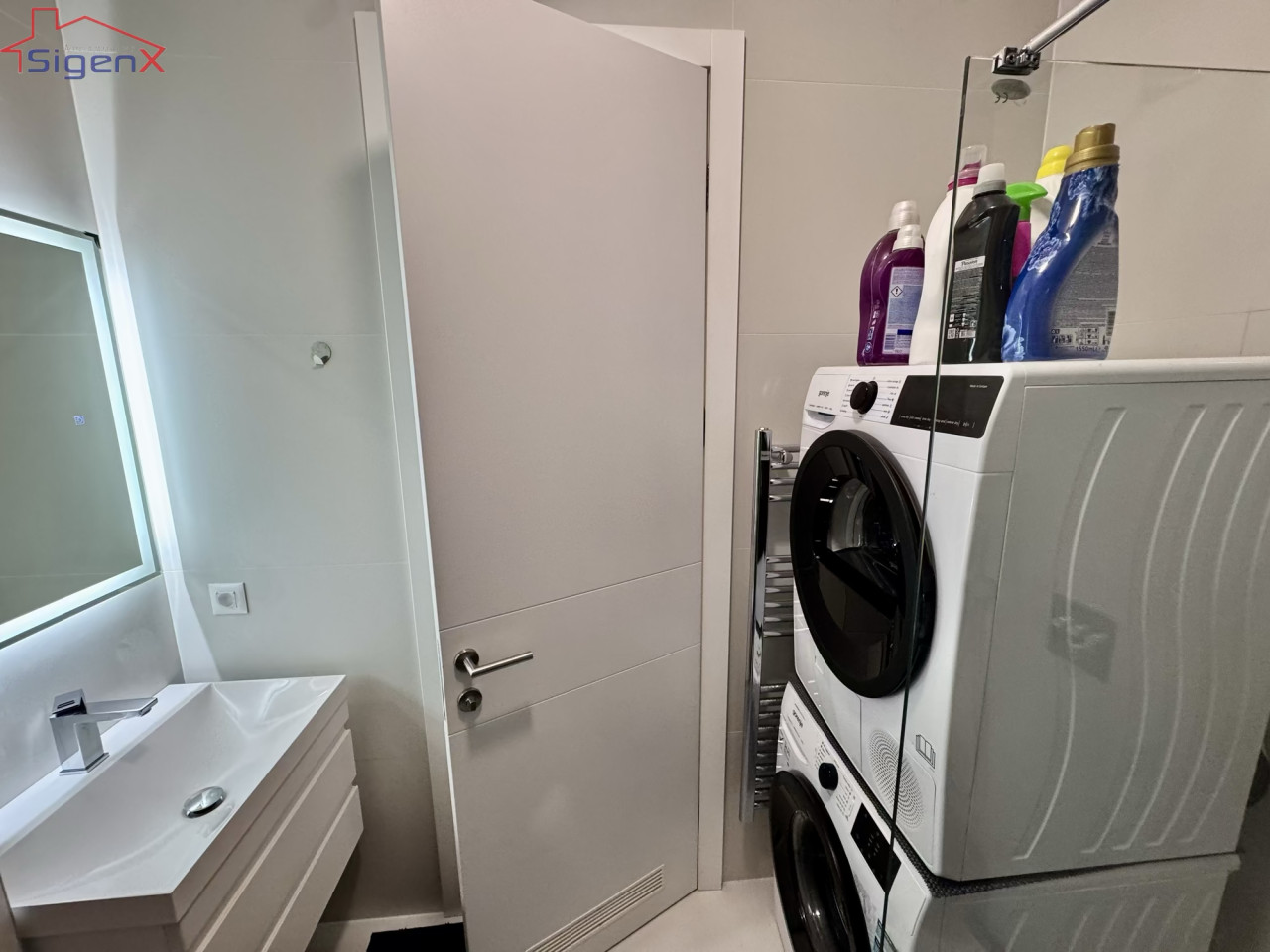 Luksuzno opremljen/Trosoban stan/Garaža/Novogradnja/Centar/101m2 16