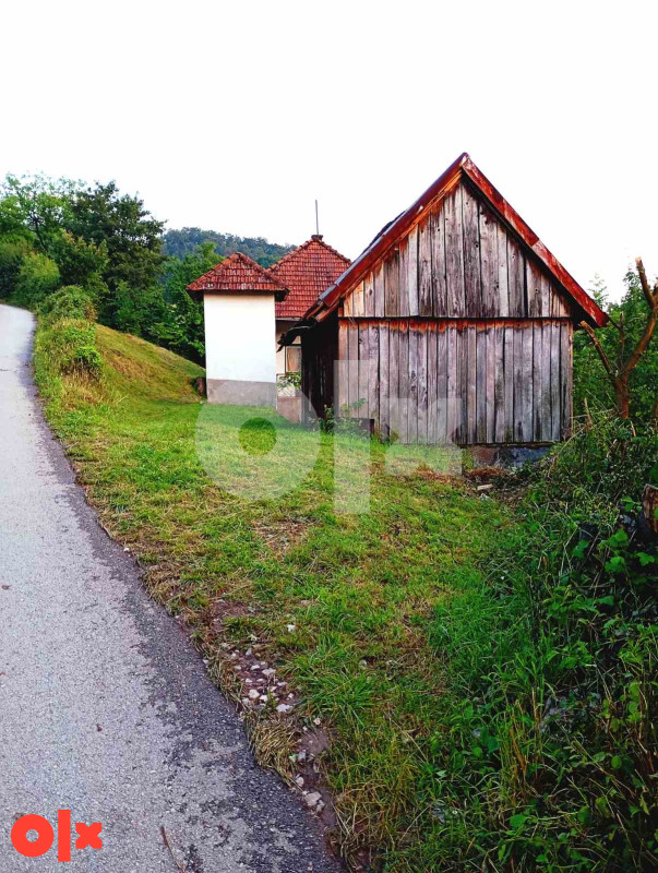 Kuća sa okućnicom Breza 4