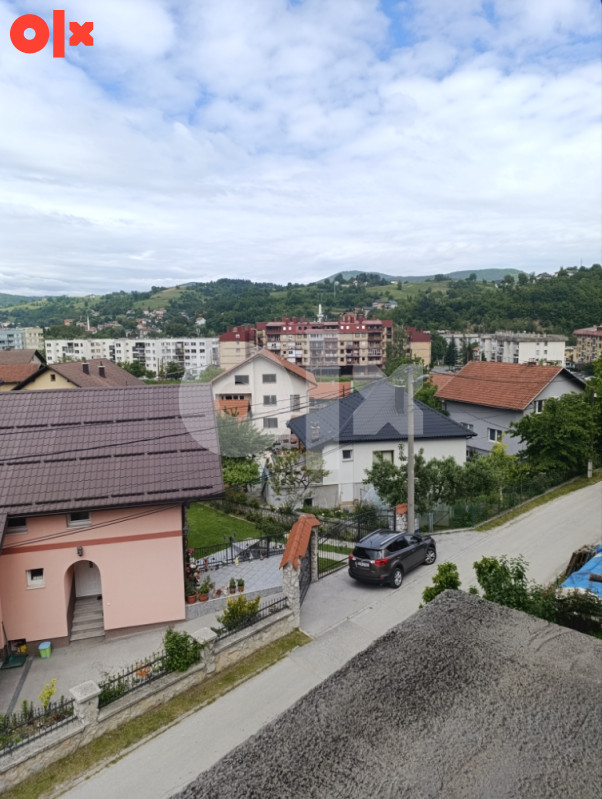 Kuća sa tri odvojena stana po 80m^2 - Hadžići 3