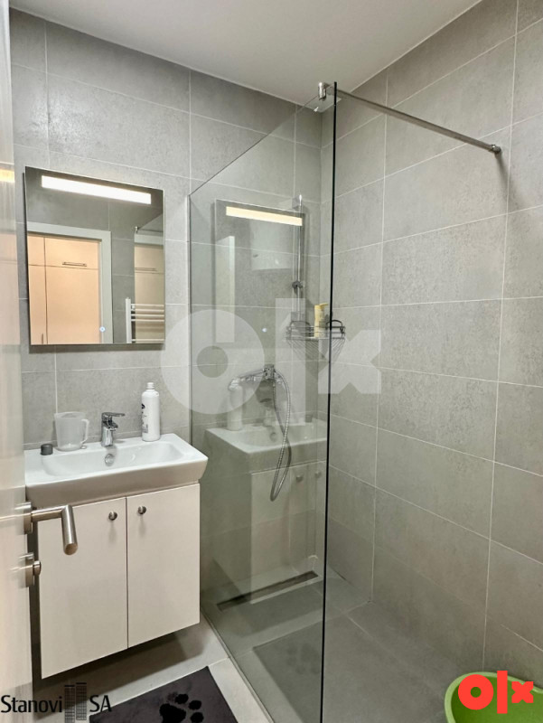 Moderan dvosoban stan 51m2- Dobrinja 12