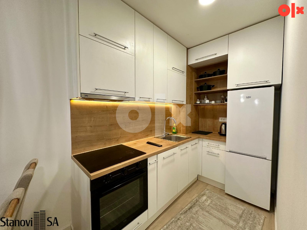 Moderan dvosoban stan 51m2- Dobrinja 13