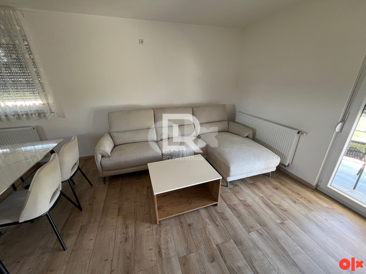 Na prodaju novoizgradjeni stambeni objekat sa bazenom, Česma 17