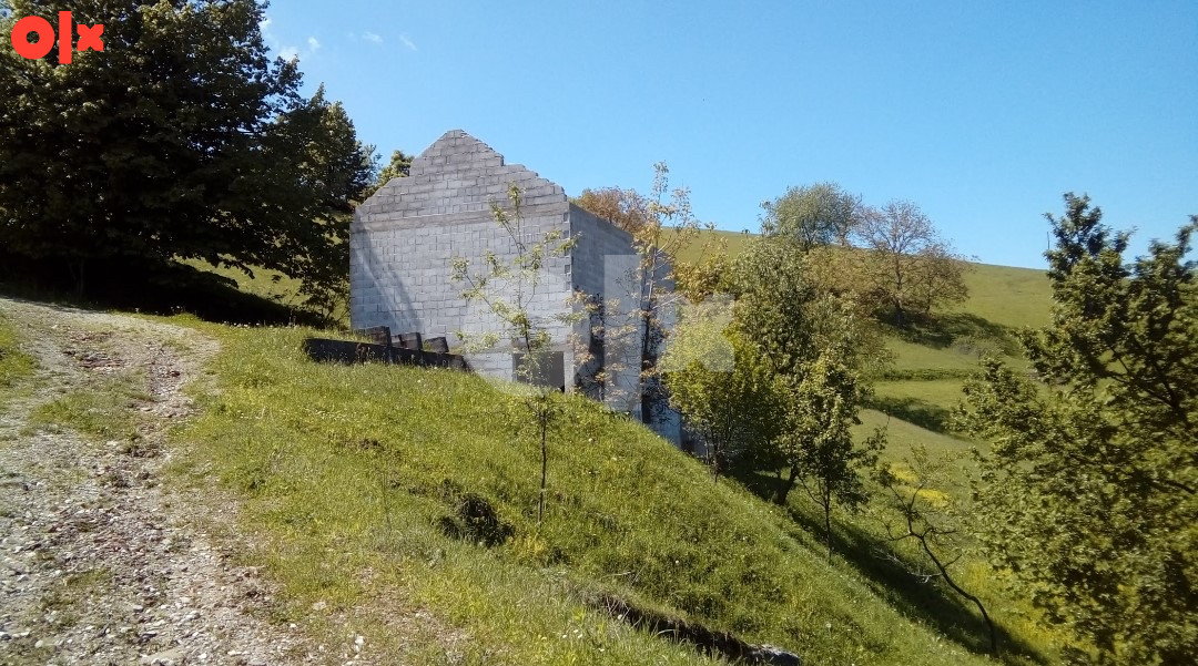 Zemljište u Općini Bužim 5
