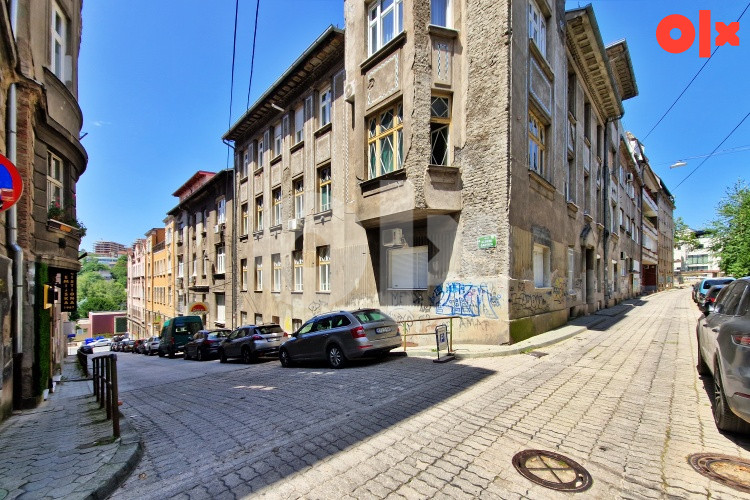 Izuzetan, komforan stan četiri spavaće sobe, Centar 24