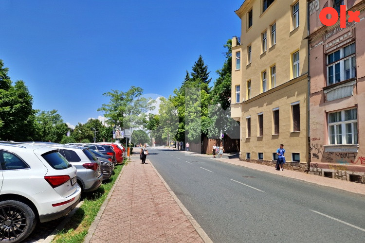 Izuzetan, komforan stan četiri spavaće sobe, Centar 25