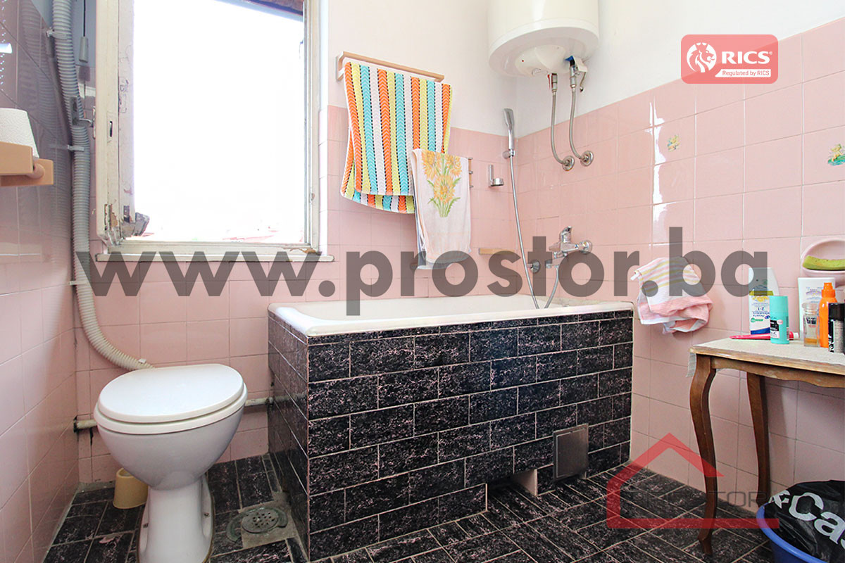PROSTOR prodaje: Dvosoban stan, 57m2, Stari Grad 11