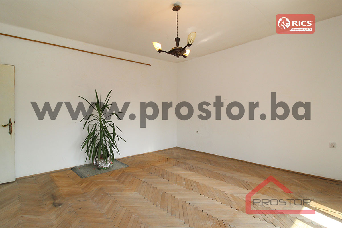 PROSTOR prodaje: Trosoban stan, ul. Radićeva, Centar 4