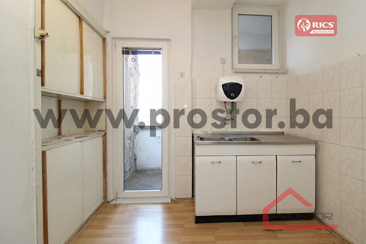 PROSTOR prodaje: Trosoban stan, ul. Radićeva, Centar 11