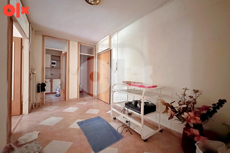 Prostran trosoban stan na odličnoj lokaciji, Lužani, Ilidža 9