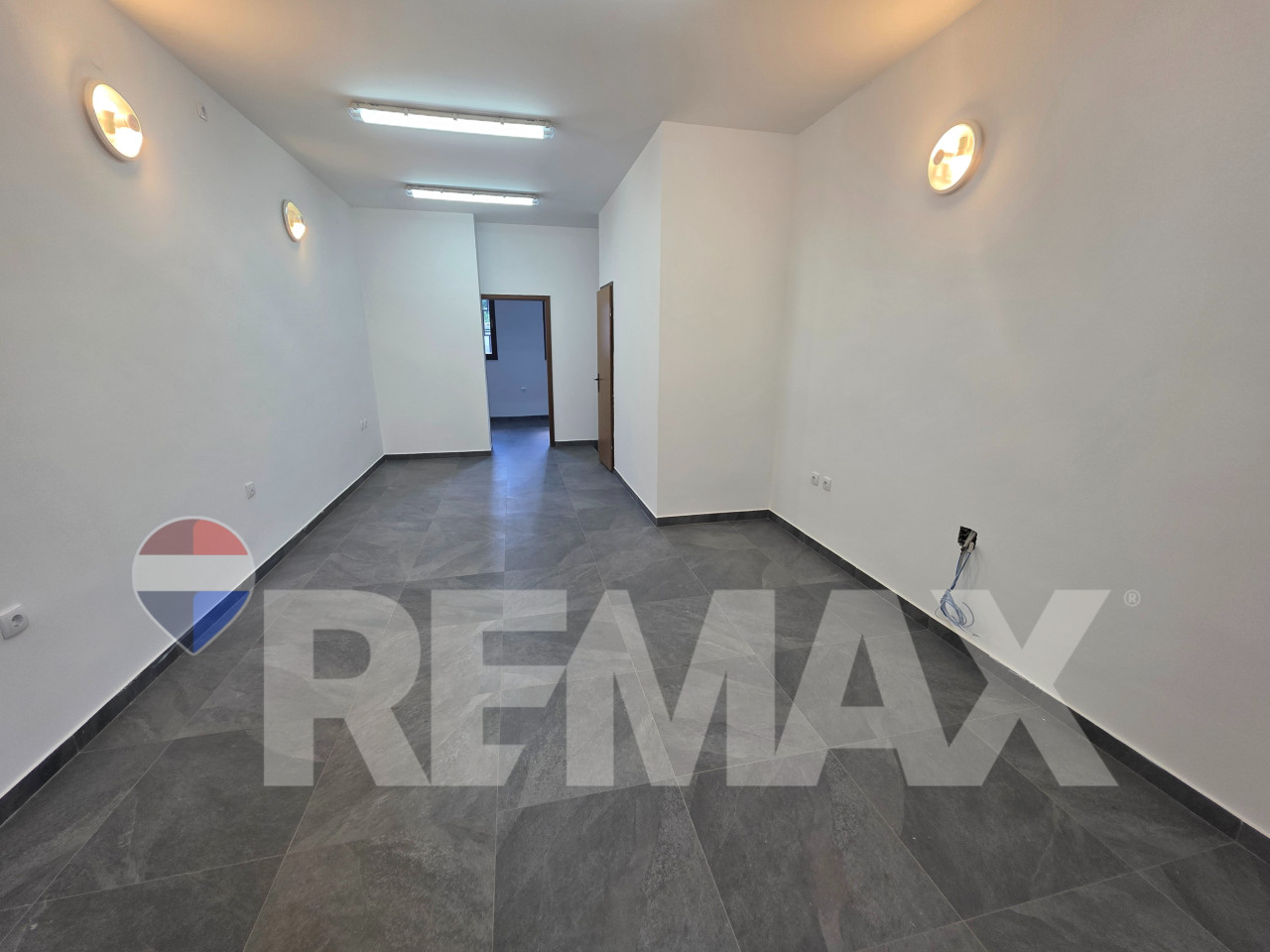 Stambeno poslovni objekat 300m2/ Mejdan- Obilićevo 14