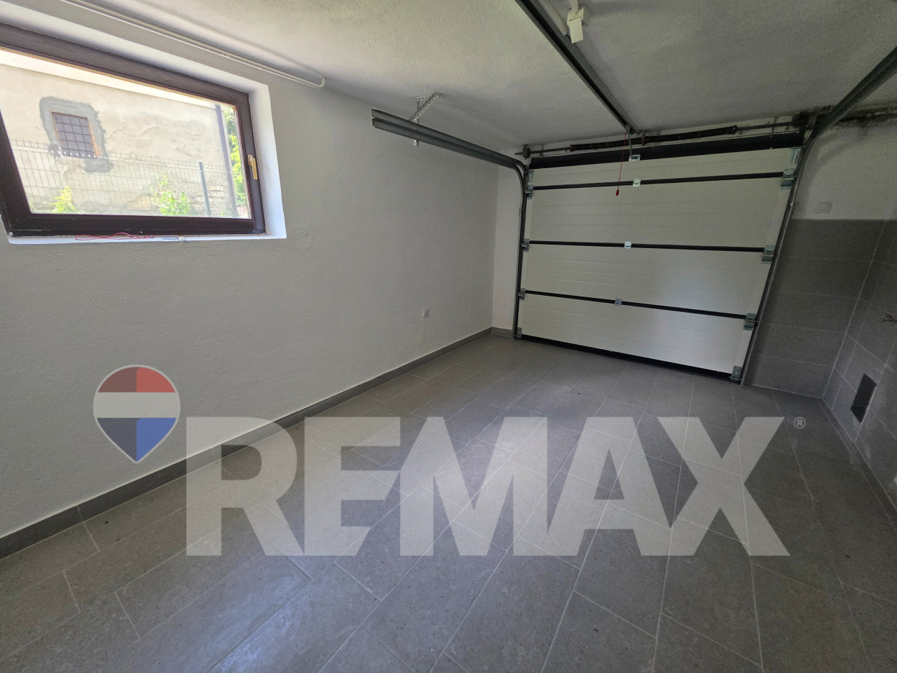 Stambeno poslovni objekat 300m2/ Mejdan- Obilićevo 20