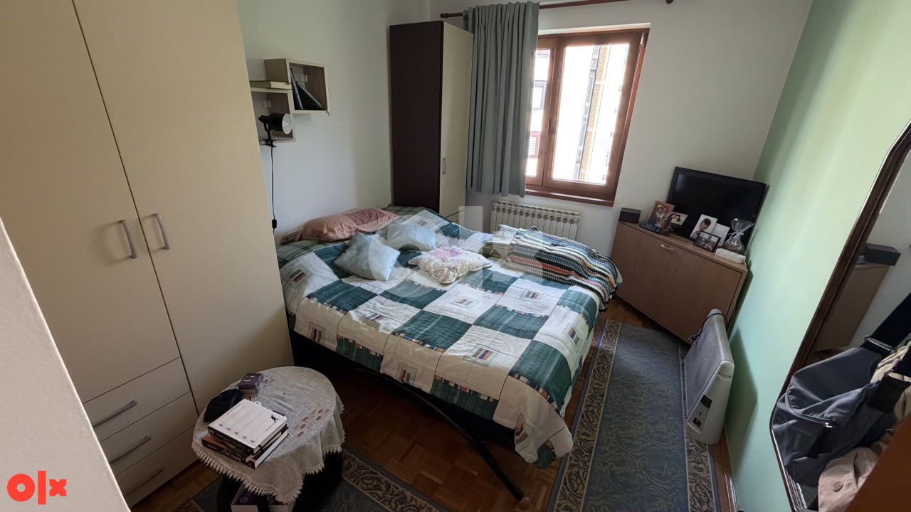 PRODAJA: Trosoban stan na Višnjiku 11