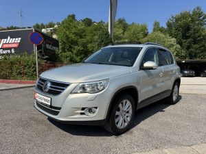 VW TIGUAN 2.0 TDI 4MOTION*DSG*PANO*XENON*MF*ALU17*PDC*ECC
