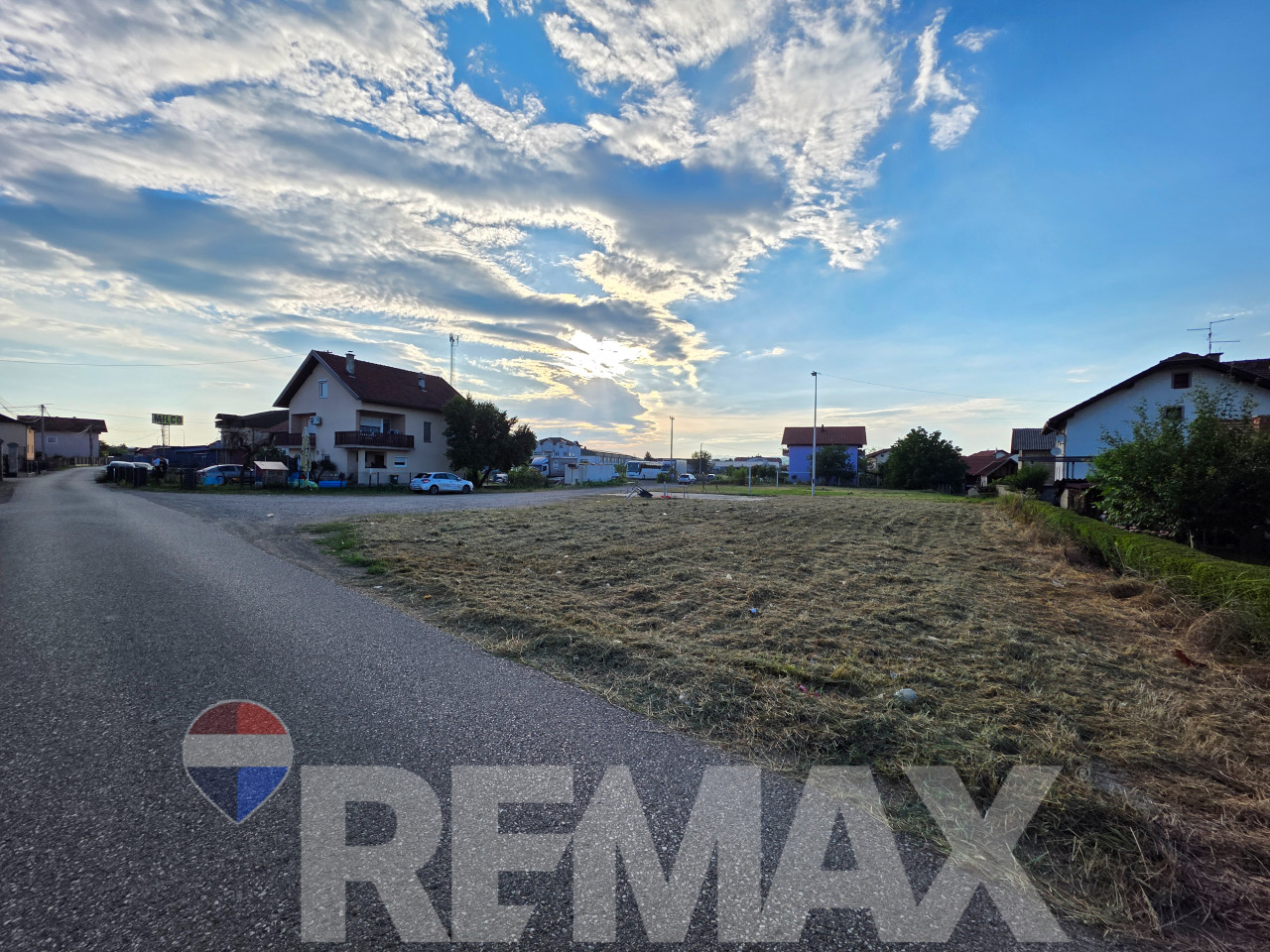 Odličan plac u Trnu | Ravan teren | 1185 m2 10