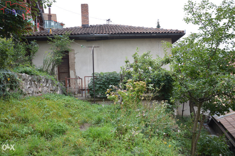 SIGENX prodaje: Alifakovac / Bosanska kuća/ 2 objekta/ 11