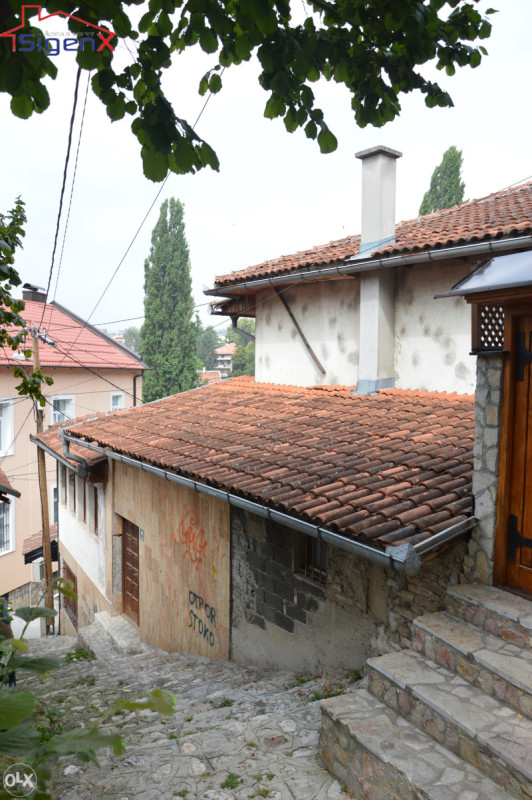 SIGENX prodaje: Alifakovac / Bosanska kuća/ 2 objekta/ 17