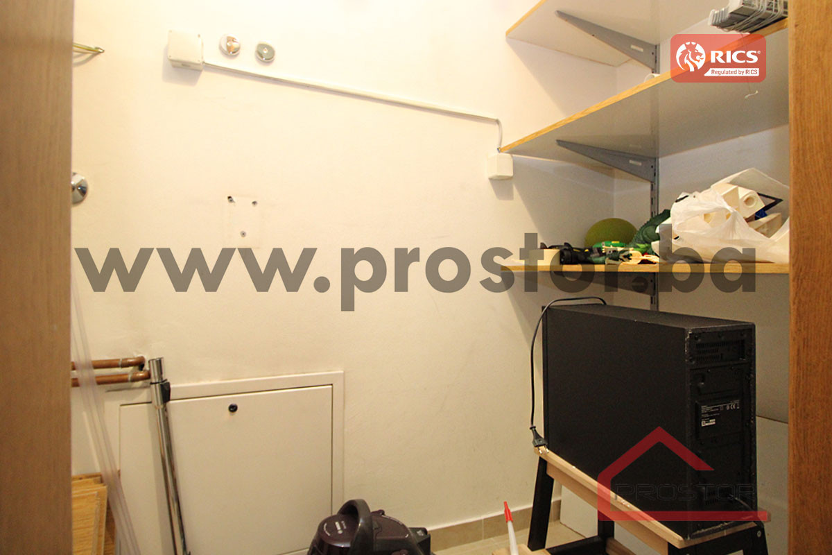 PROSTOR izdaje: Dvosoban stan, 69m2, Buća potok 11
