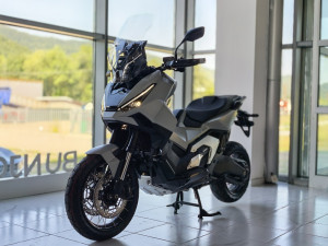 HONDA X-ADV 750