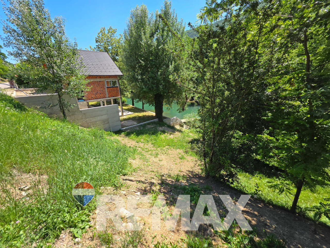Zemljište 561m2 | na obali Vrbasa | Jagare 16