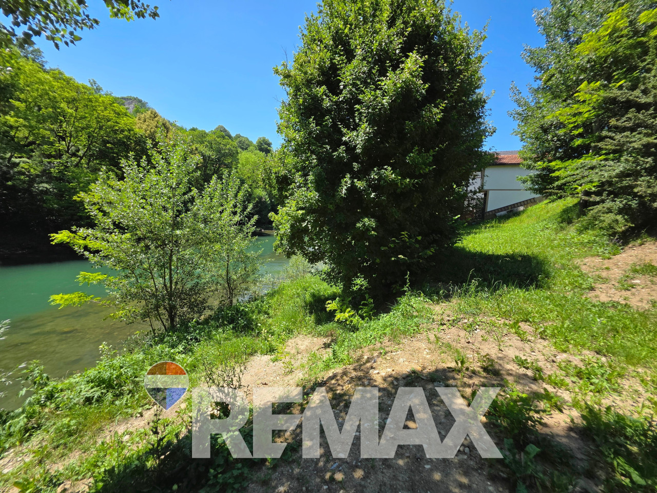 Zemljište 561m2 | na obali Vrbasa | Jagare 19