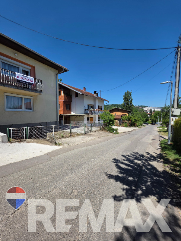 Kuća sa dva odvojena stana, 2 km od centra grada, Banja Luka 4