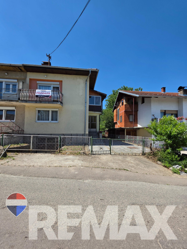 Kuća sa dva odvojena stana, 2 km od centra grada, Banja Luka 5
