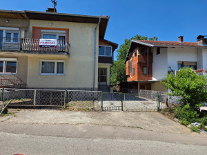 Kuća sa dva odvojena stana, 2 km od centra grada, Banja Luka photo 5