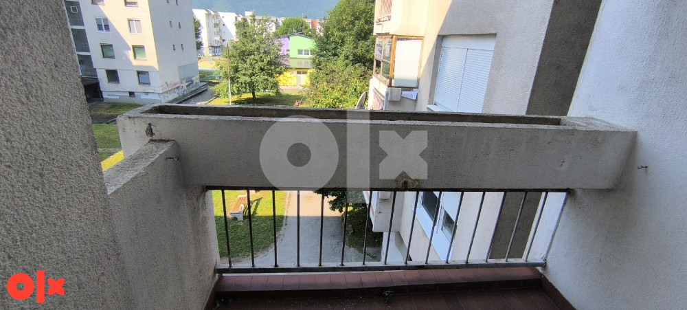 Trosoban stan Lužani 60 m2 20