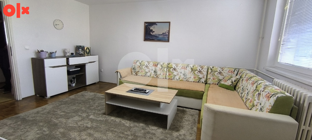 Trosoban stan Lužani 60 m2