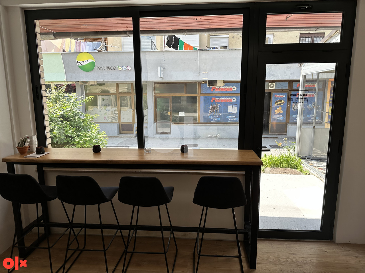 Poslovni prostor Sarajevo Dobrinja 33m2 Opremljen 3