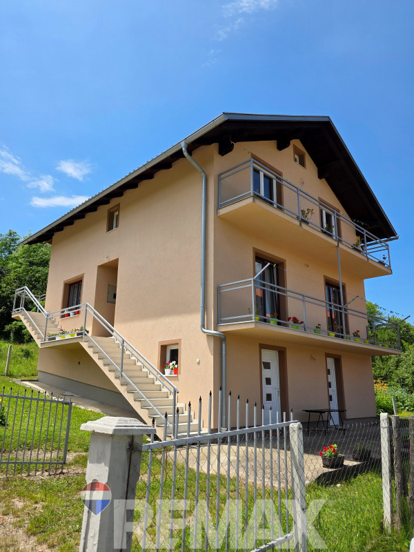 Kuća 153m2 na 753m2 placa - Motike, Banja Luka 2