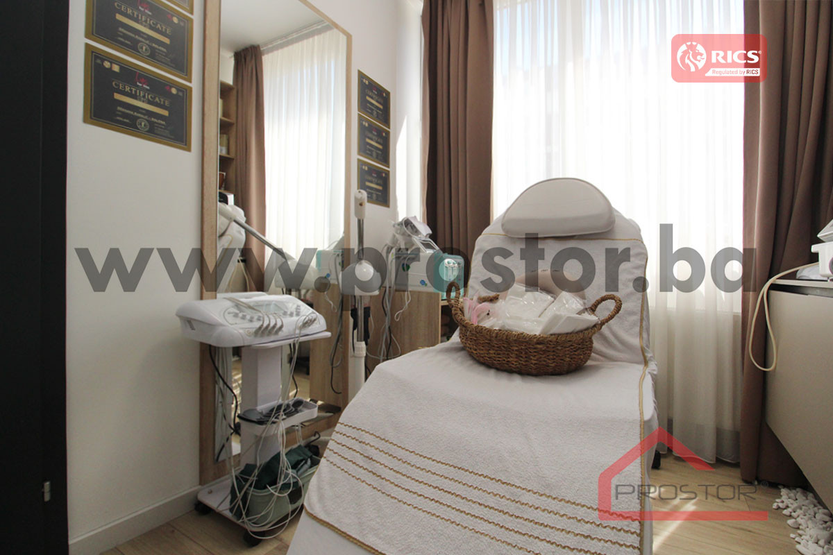 PROSTOR izdaje: Poslovni prostor, 70m2, Jošanička 7