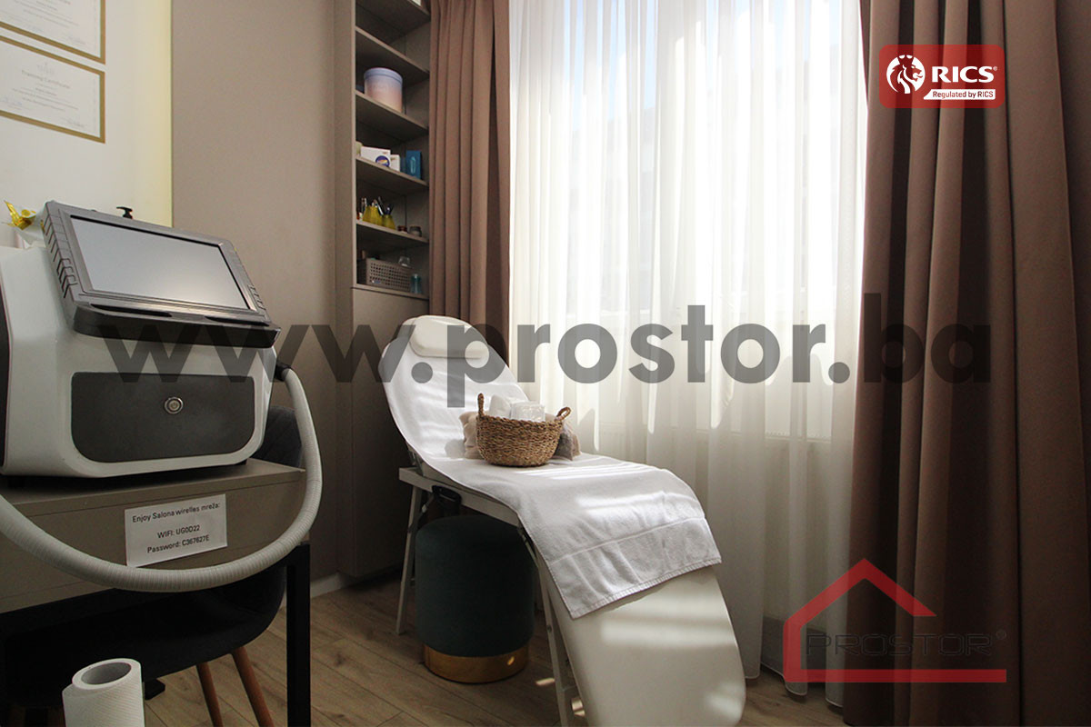 PROSTOR izdaje: Poslovni prostor, 70m2, Jošanička 10