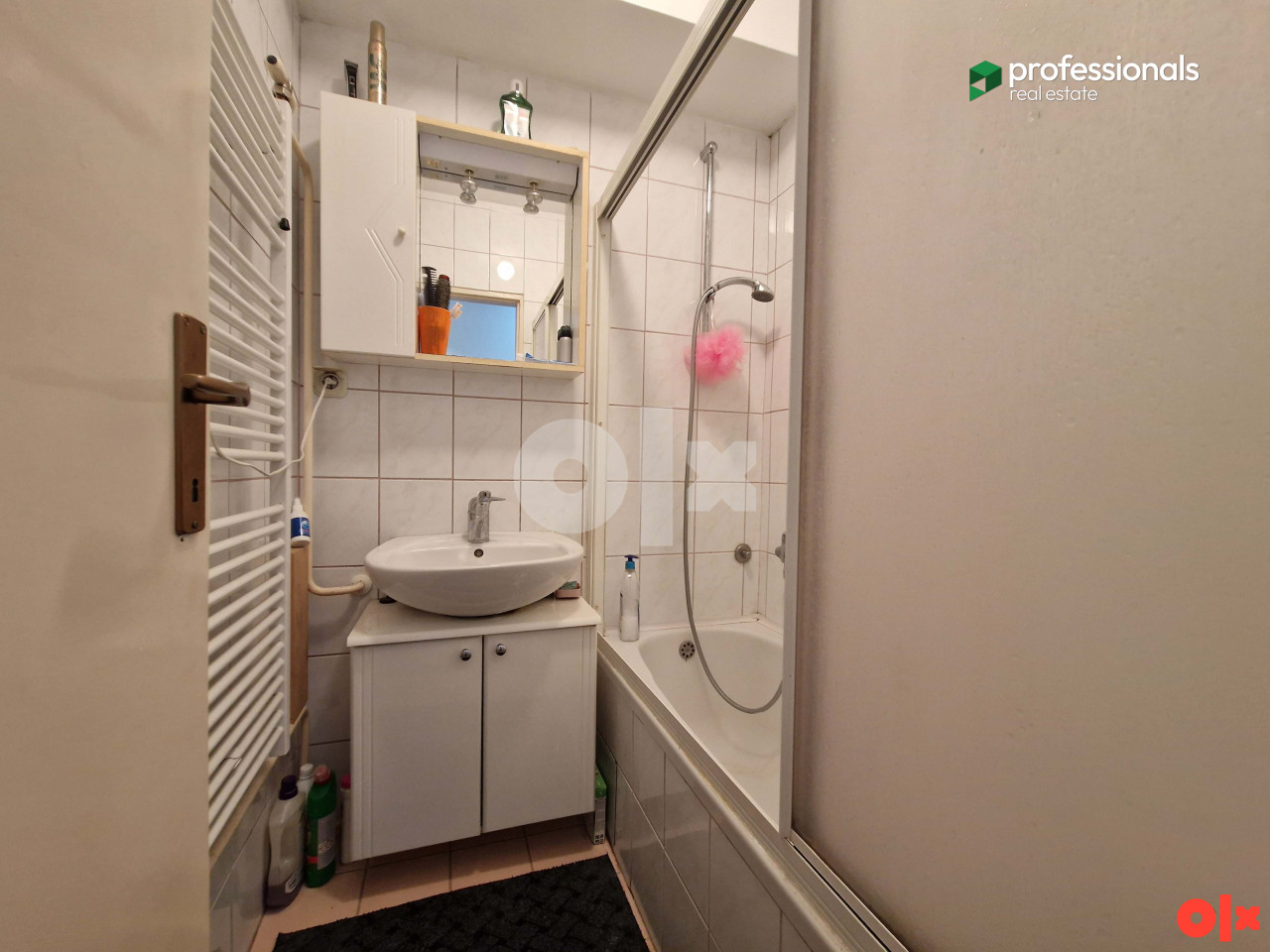 Trosoban stan Sarajevo Centar 75 m2 19