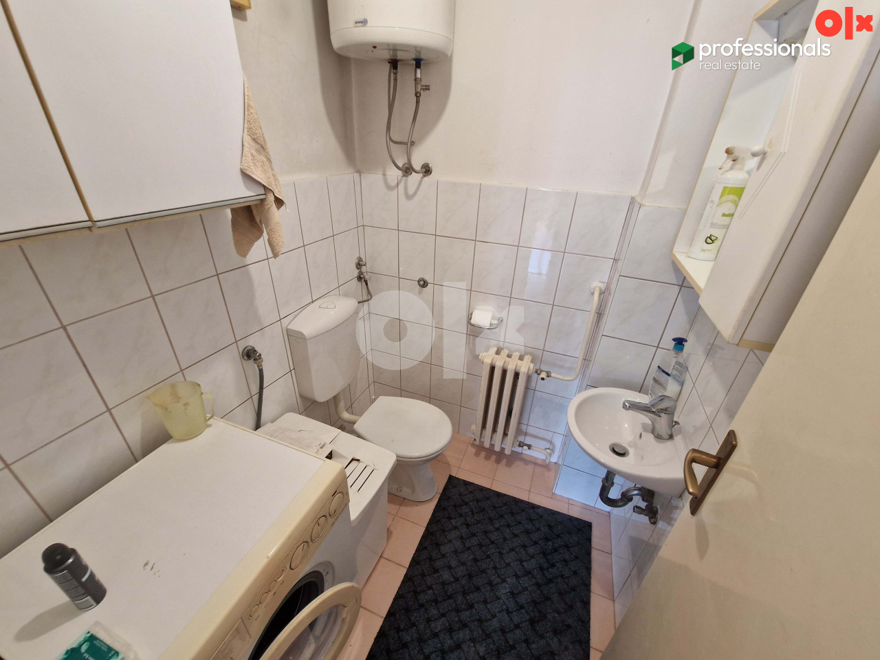 Trosoban stan Sarajevo Centar 75 m2 22