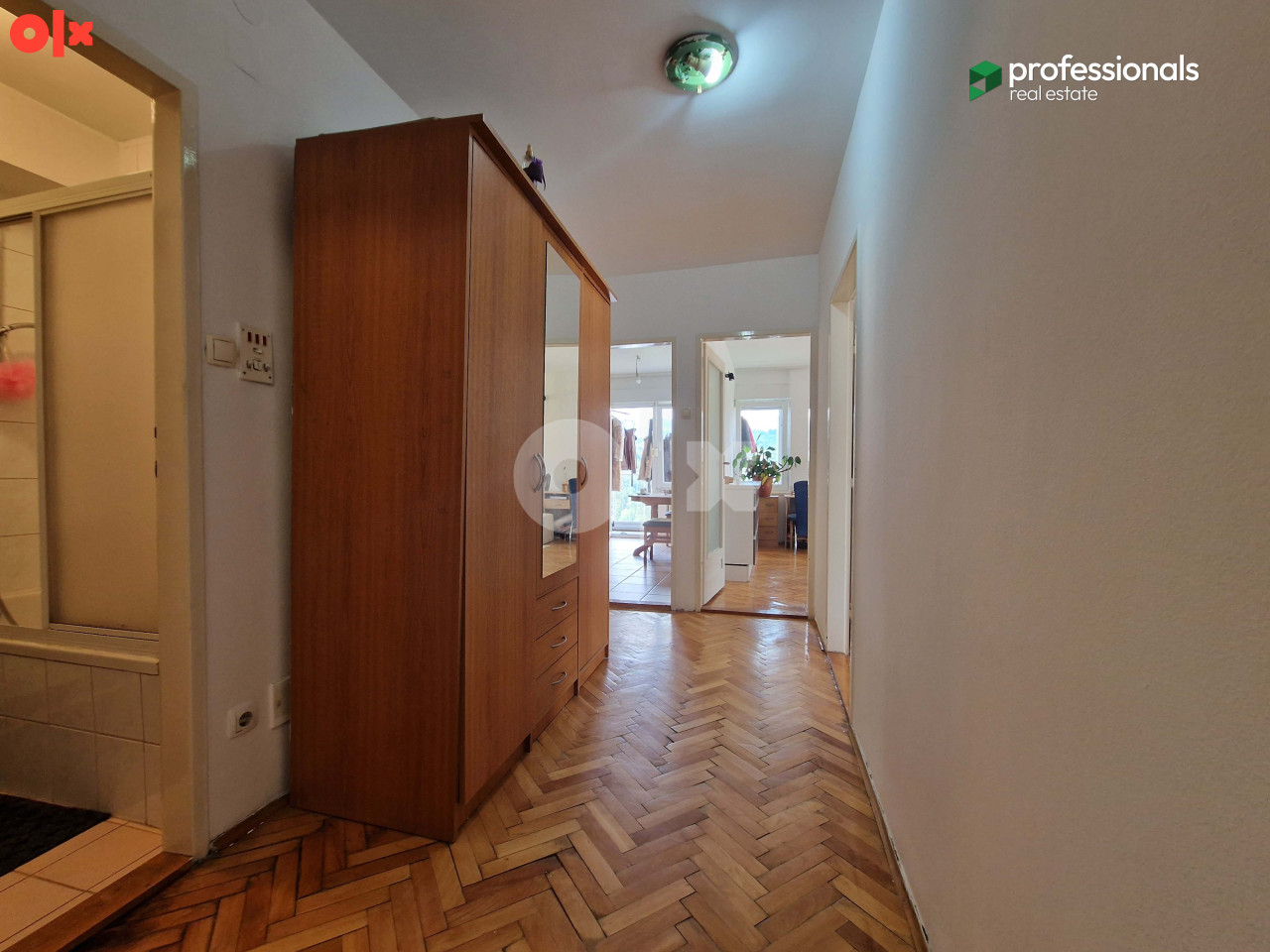 Trosoban stan Sarajevo Centar 75 m2 23