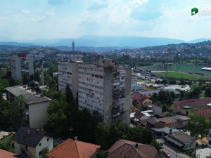 Trosoban stan Sarajevo Centar 75 m2