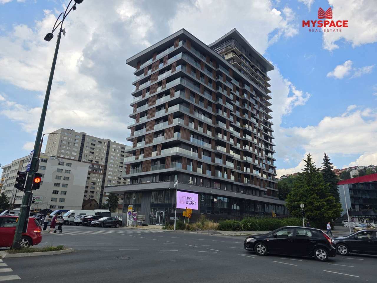 MY SPACE/ Stan sa garazom/ Socijalno/ MOJ KVART/ 85 m2