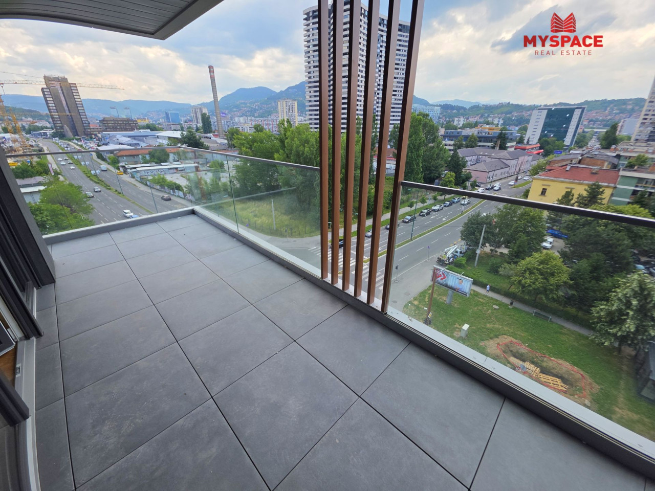 MY SPACE/ Stan sa garazom/ Socijalno/ MOJ KVART/ 85 m2 8