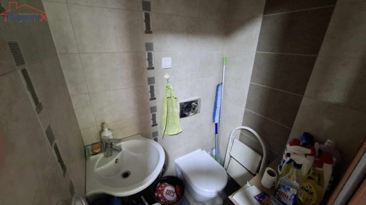 Sigenx prodaje /trosoban stan/adaptiran/namješten/Grbavica/72 m2 14