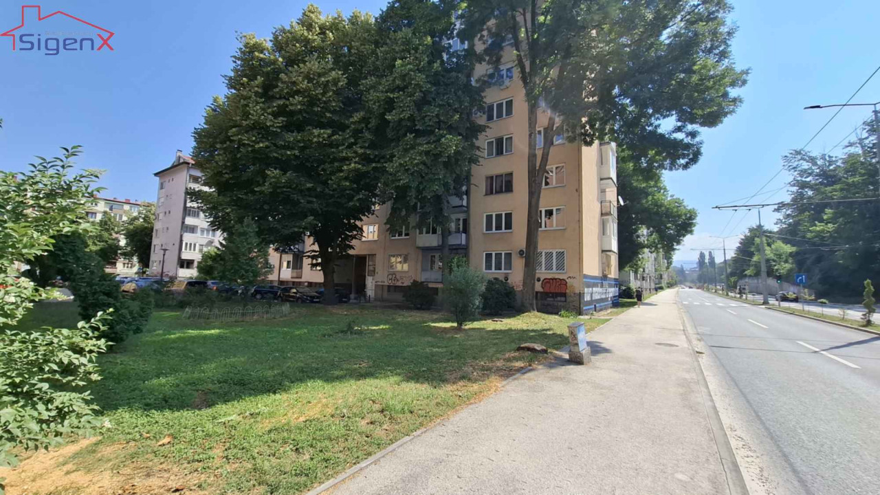 Sigenx prodaje /trosoban stan/adaptiran/namješten/Grbavica/72 m2 2